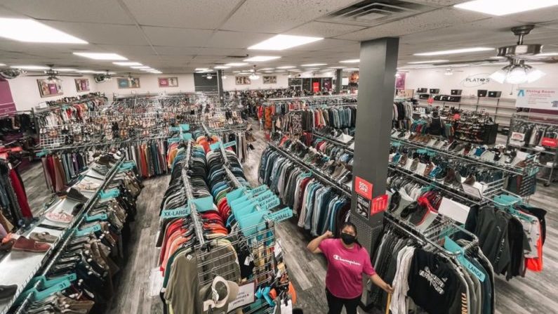 27 Best Consignment Shops Near Me & Online For Selling In 2023